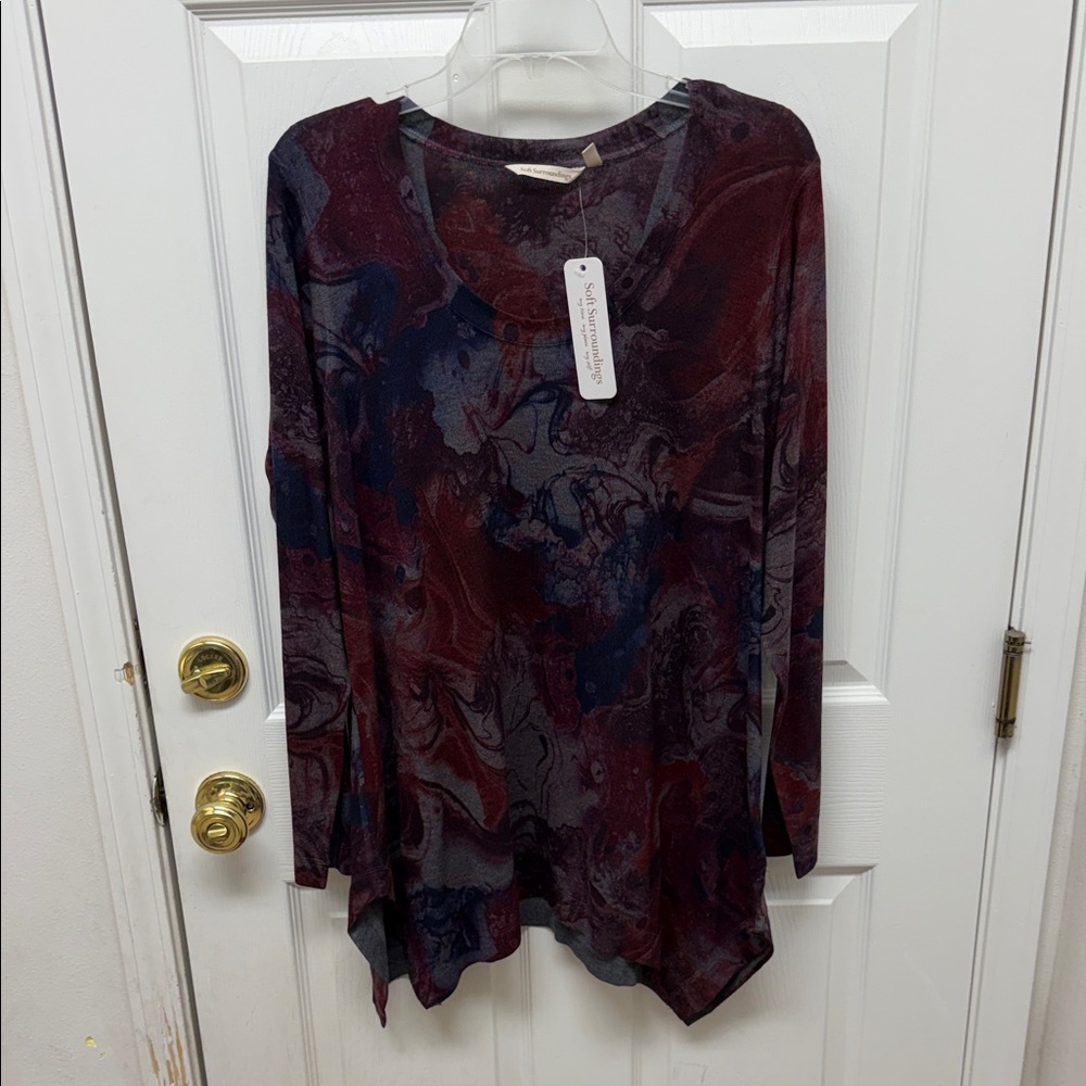 Soft Surroundings Maroon and Navy Long Sleeve Top
